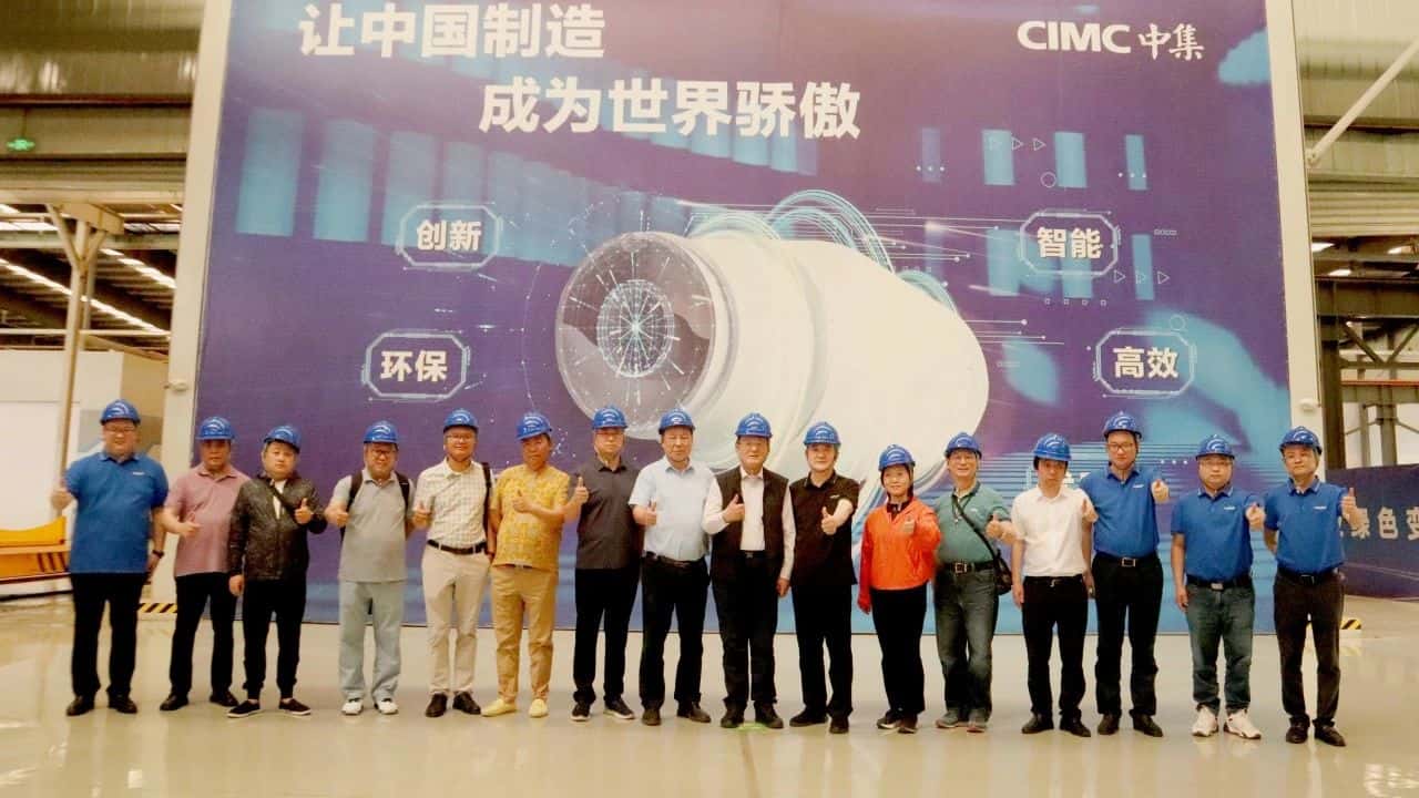 北京市住房和城鄉(xiāng)建設委員會、北京節(jié)能和資源綜合利用協(xié)會領導蒞臨中集車輛攪拌車業(yè)務集團考察 共話新能源