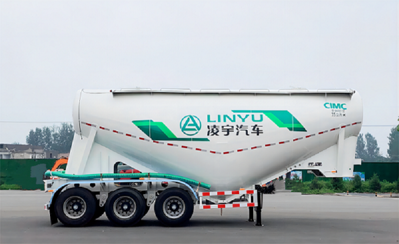 中集凌宇升級版干拌砂漿運輸半掛車所帶來的優(yōu)勢！