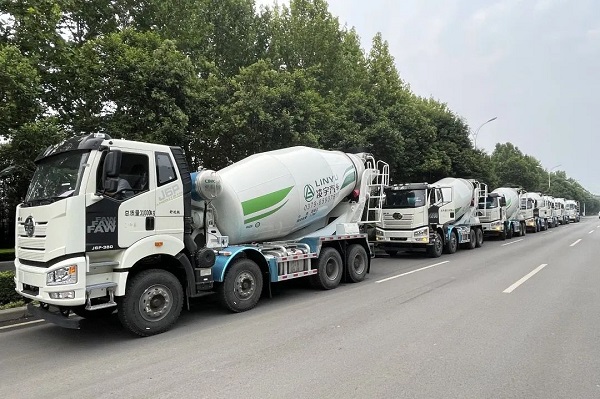 【重卡新聞】9月重卡銷8萬輛！“小金九”較去年“遙遙領(lǐng)先”